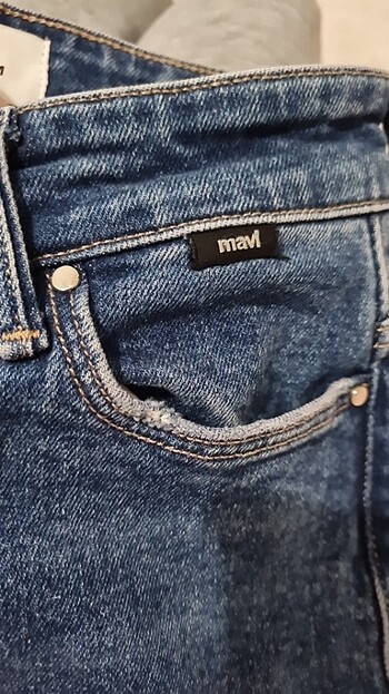 27 Beden mavi Renk Mavi jean