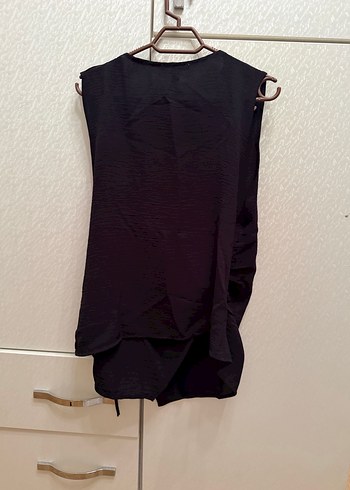 Zara Siyah Keten V Yaka Drapeli Kadın Yelek