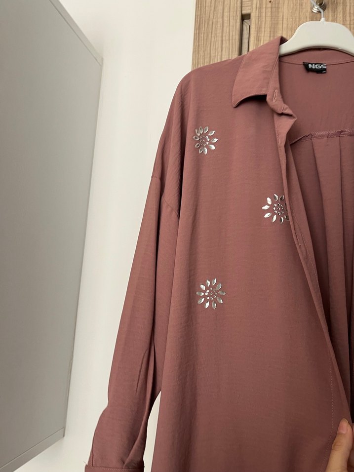 Yanları taşlı pembe kadın tunik - Görsel 2