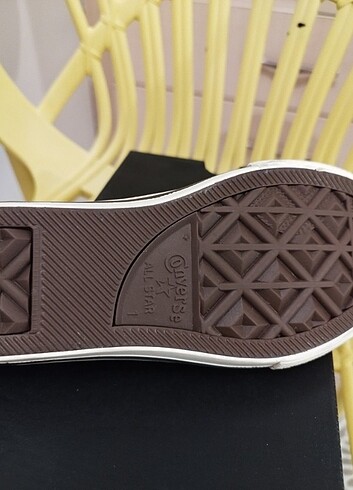 32 Beden kahverengi Renk Converse ayakkabı 32 numara