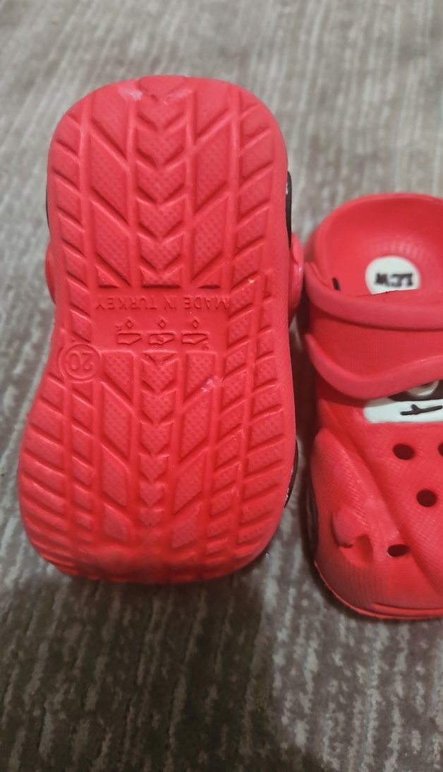 Kırmızı Tokalı Erkek Çocuk Terlik - Görsel 2