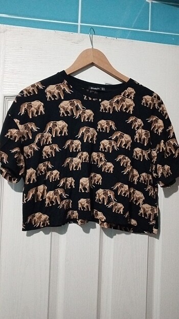 Stradivarius STRADİVARİUS MARKA CROP YENİ