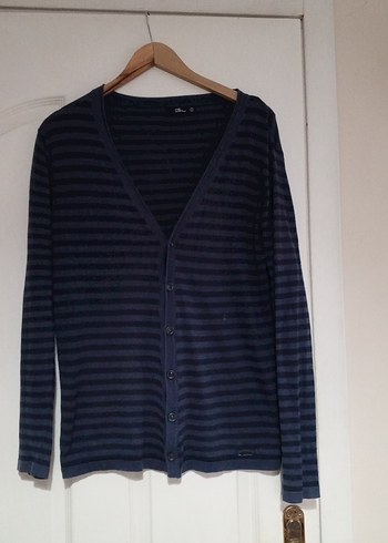 Düğmeli Lacivert V Yakalı Kadın Hırka - Görsel 3