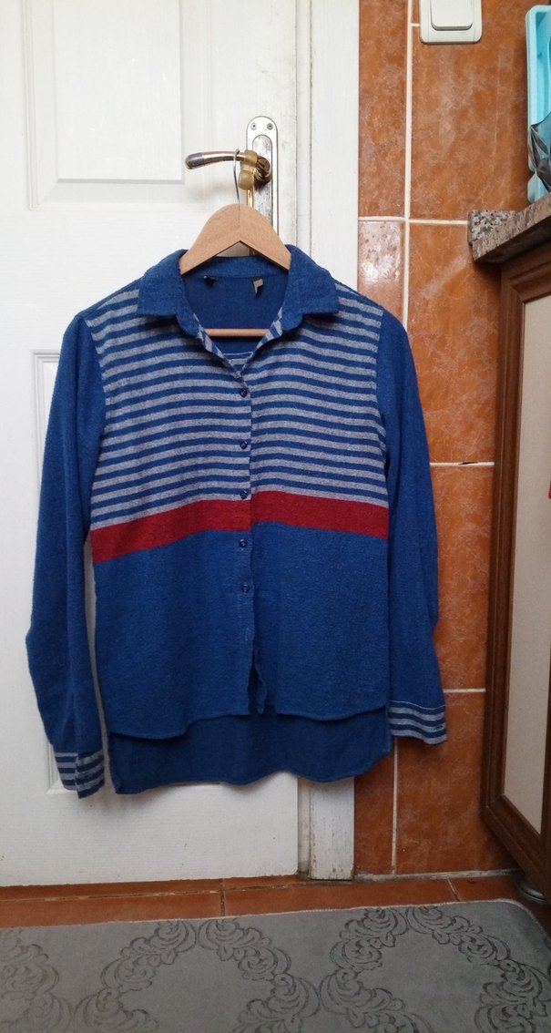 Düğmeli Uzun Kollu Kadın Yün Gömlek - Görsel 3