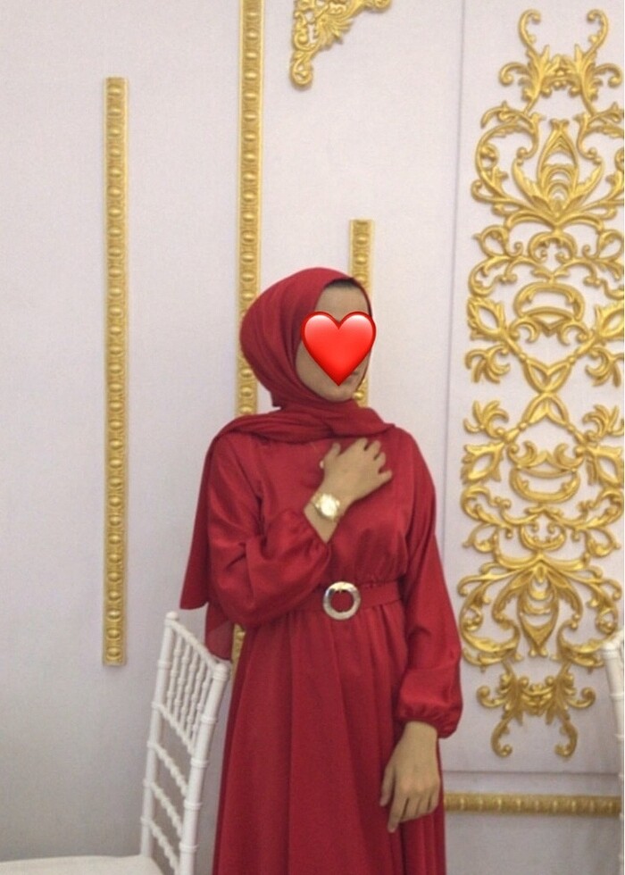 Kloş Kesim Kemer Detaylı Saten Tesettür Elbise - Görsel 3