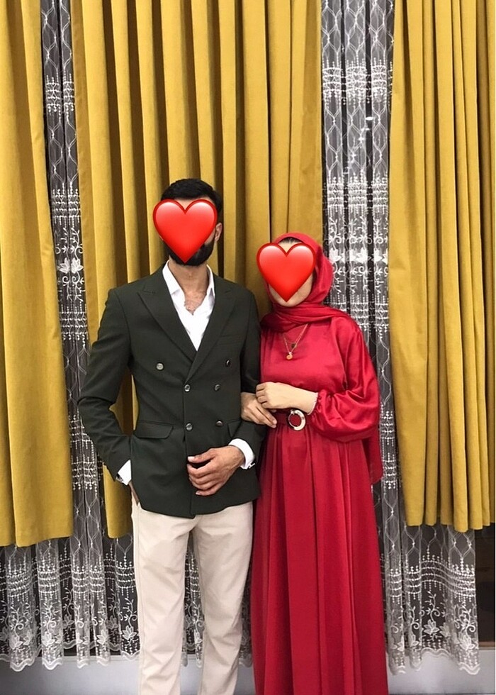 Kloş Kesim Kemer Detaylı Saten Tesettür Elbise - Görsel 4