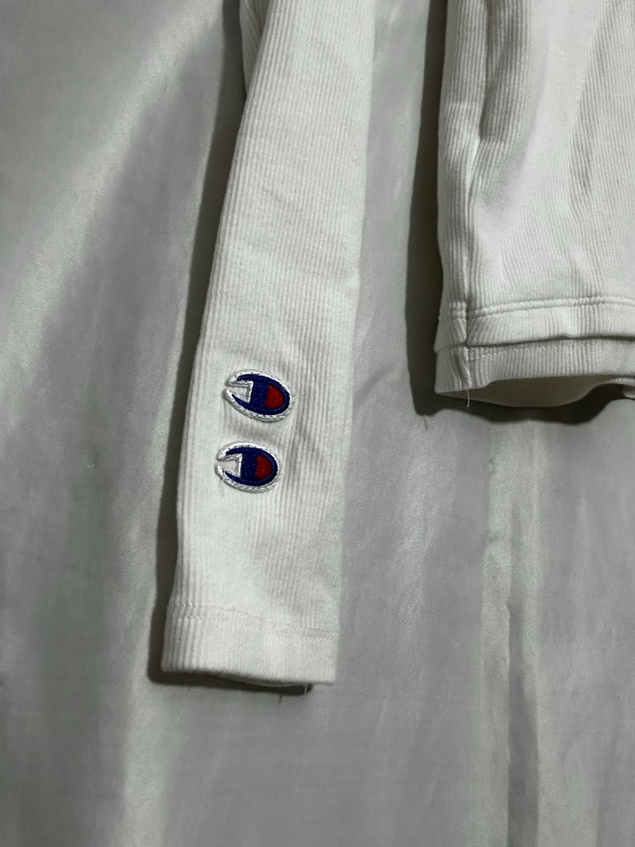 Champion Beyaz Uzun Kollu Kadın Tişört - Görsel 3