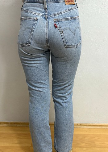 Yırtık Detaylı Kadın Kot Pantolon - Görsel 3