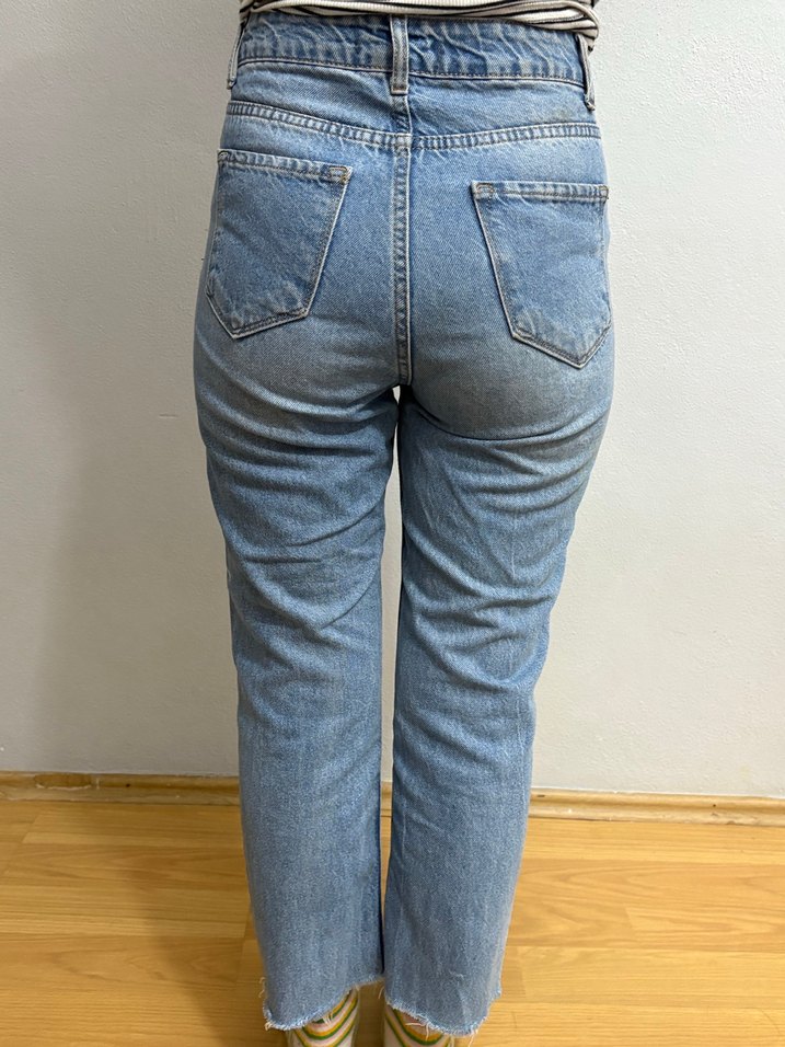 Yırtık Detaylı Mavi Kadın Denim Pantolon - Görsel 2