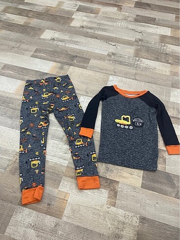Pijama takımı