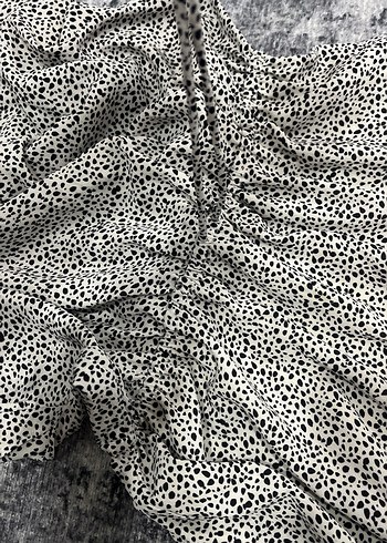 Fırfırlı Beyaz Yılan Desenli kısa Etek - Görsel 3