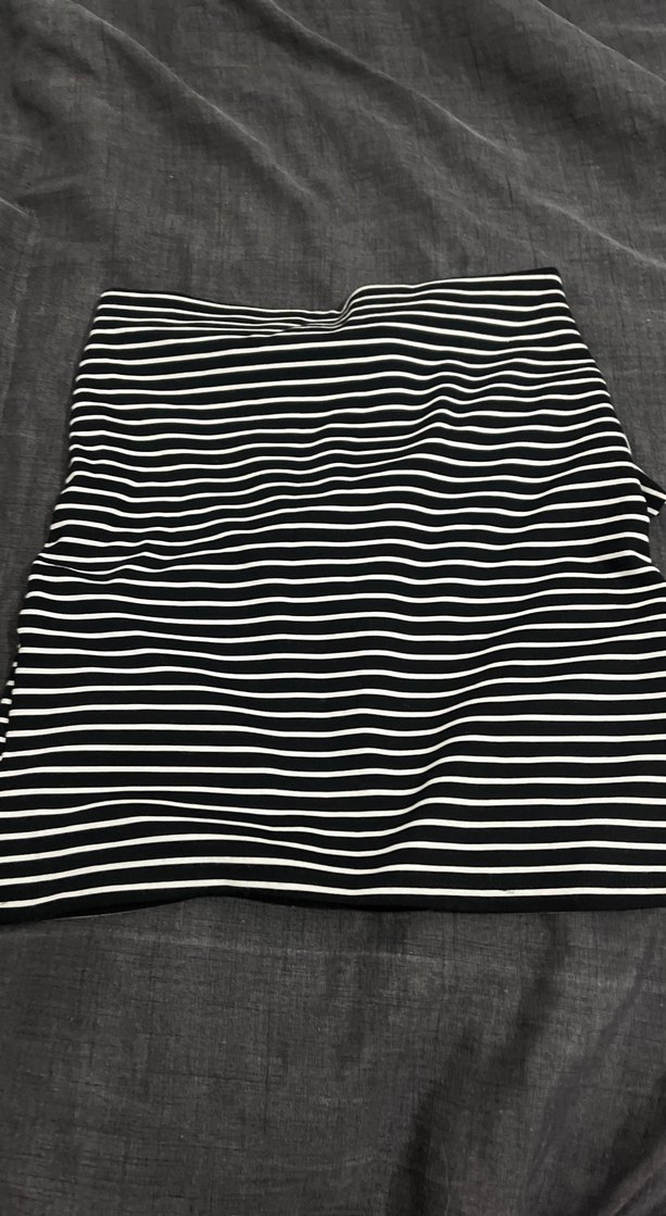 Çizgili Pilili Kısa Etek - Görsel 3