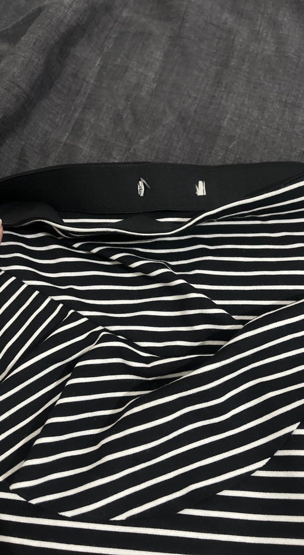 Çizgili Pilili Kısa Etek - Görsel 2