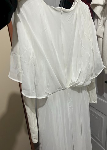 Uzun Beyaz V Yaka Salaş Kadın Elbise - Görsel 3