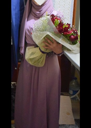 Uzun Yeşil Nakışlı Drapeli Abiye - Görsel 4