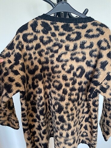 universal Beden Leopar kazak