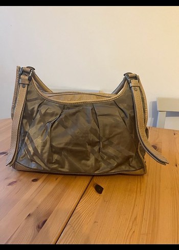 Burberry kol çantası - Görsel 9