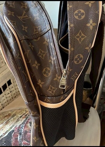 Klasik Parisli Desenli Kahverengi Deri Sırt Çantası - Görsel 3