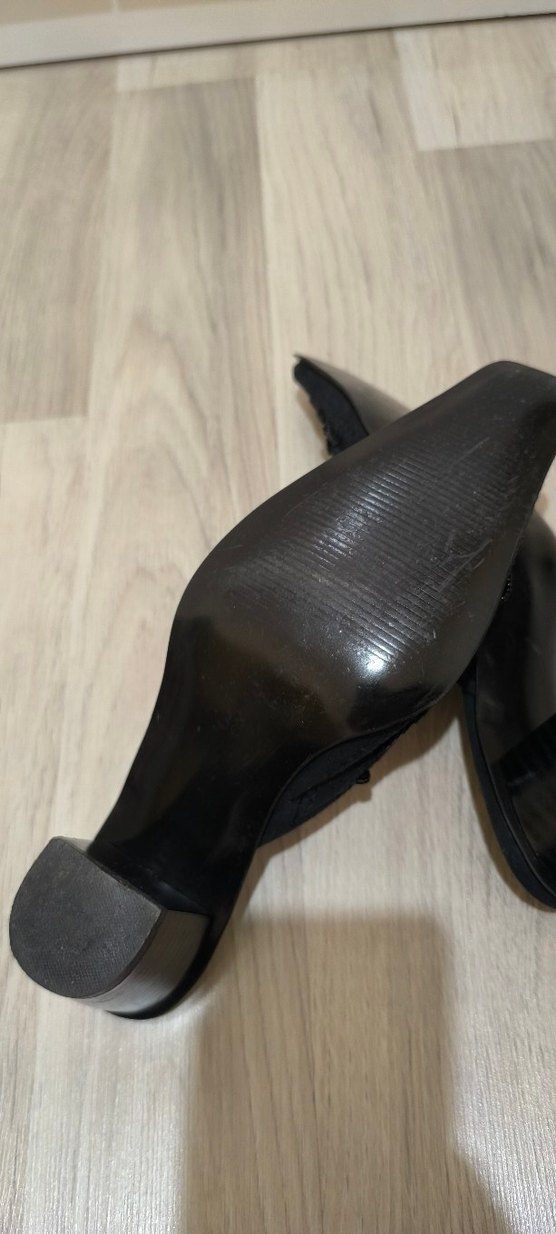 İşlemeli Boncuklu Siyah Dolgu Topuk süet Terlik - Görsel 4