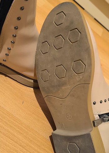 Bej Kadın Tokalı Topuklu Bot - Görsel 5