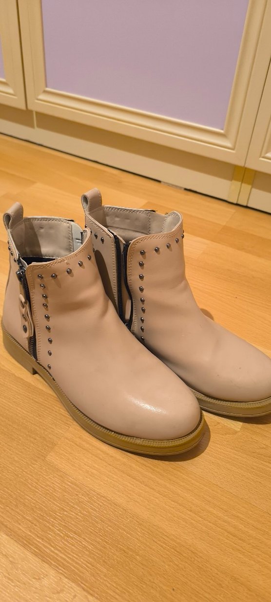 Bej Kadın Tokalı Topuklu Bot - Görsel 3