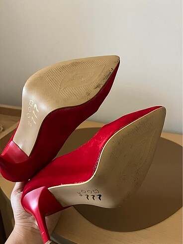 39 Beden kırmızı Renk Kırmızı Süet Stiletto