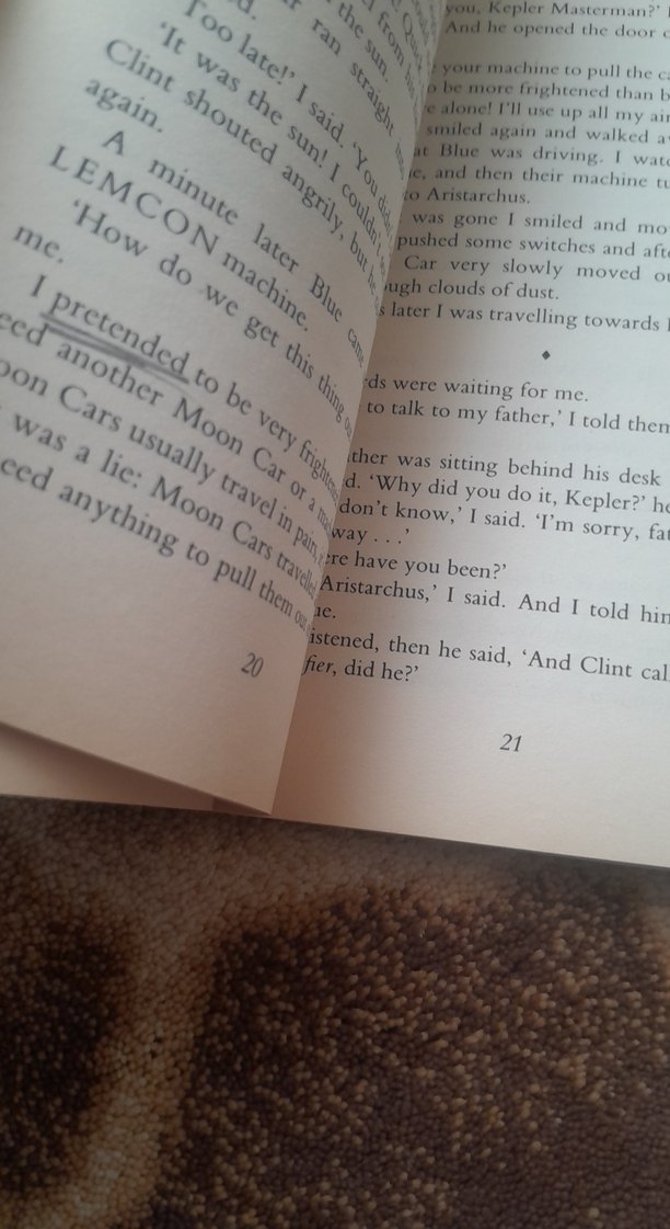 Earthdark - Monica Hughes - Görsel 5