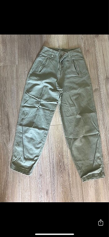Zara Zara yeşil pantolon