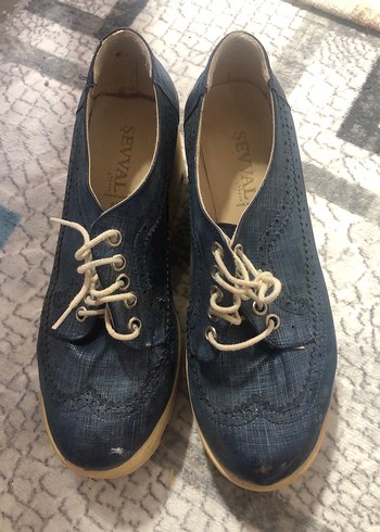 Mavi Tokalı kadın Bot - Görsel 3