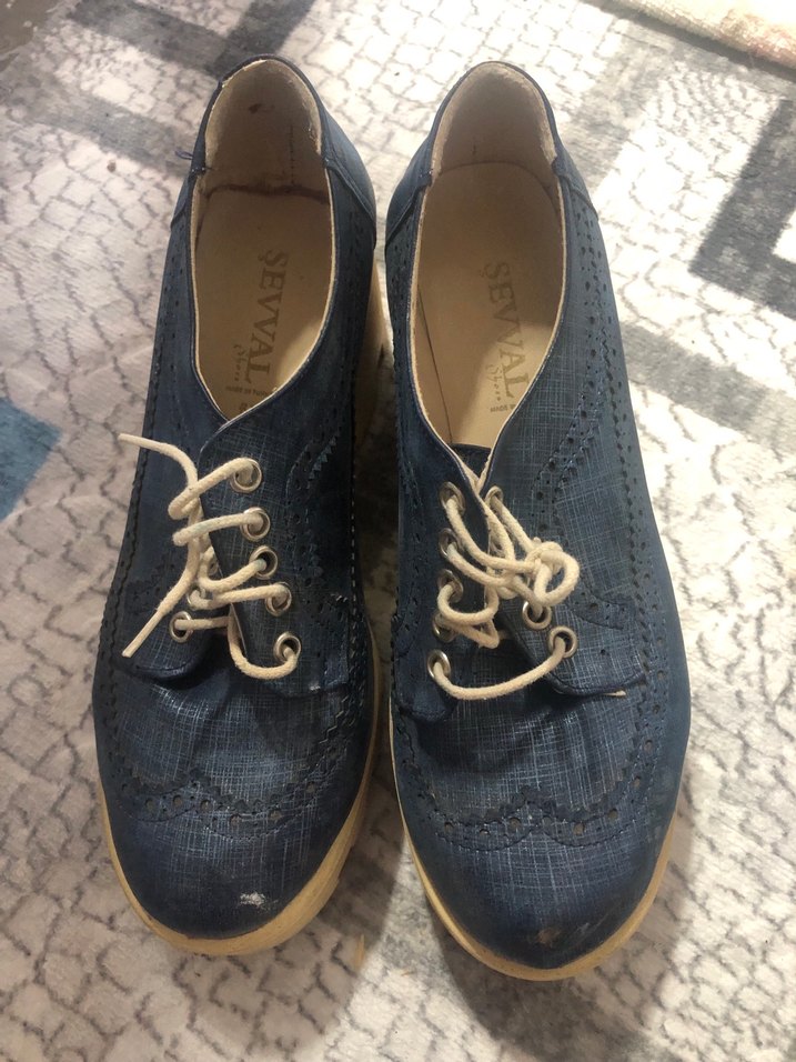 Mavi Tokalı kadın Bot - Görsel 3