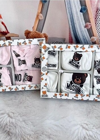 Moschino Hastane Çıkışı 7'li Moschino Set