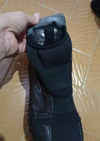 Siyah Kadın Bot - Görsel 4