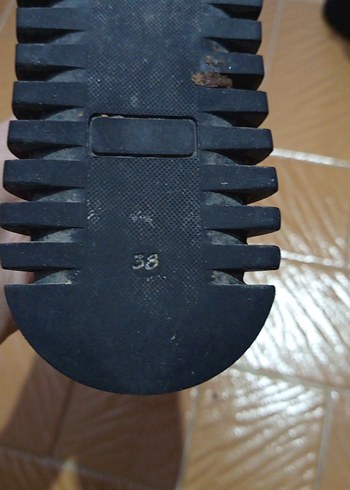 Siyah Kadın Bot - Görsel 3