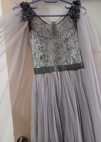 LC Waikiki Gri Uzun Kayık Yaka Gotik Abiye Elbise