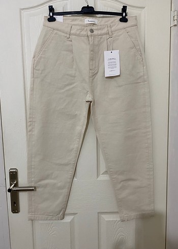 Beyoğlu Butik ekru mom jean
