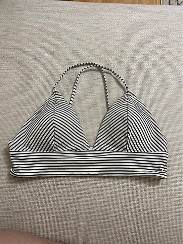 H&M çizgili bikini üstü