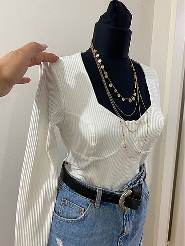 Beyoğlu Butik monki crop bluz