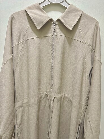 40 Beden Yakalı belden ayarlamalı cepli bej cotton kumaş tesettür elbise