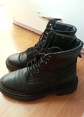 Nine West Ninewest bot