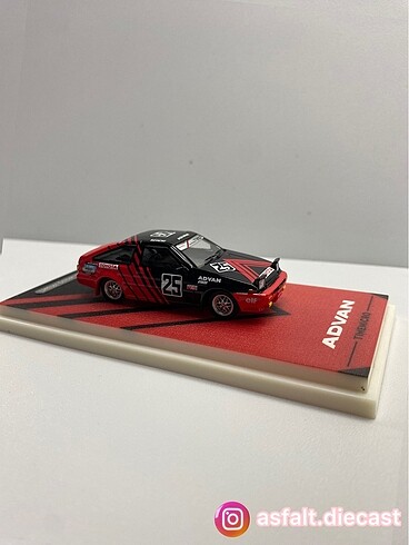  Time mikro TOYOTA AE86 ADVAN (Hotwheels)
