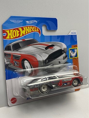  Beden Hotwheels ASTON MARTİN D84GT