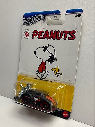  PEANUTS VOLKSWAGEN BEETLE Hot Wheels