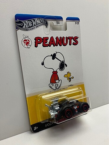  Beden PEANUTS VOLKSWAGEN BEETLE Hot Wheels