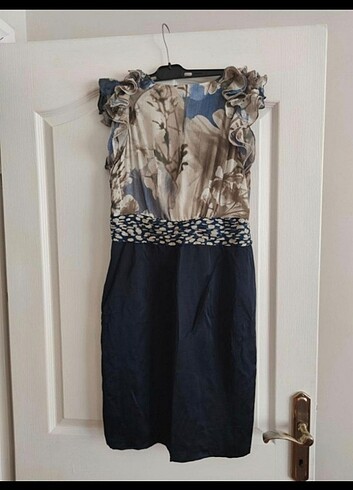 Gece elbisesi fırfırlı kol - Görsel 2