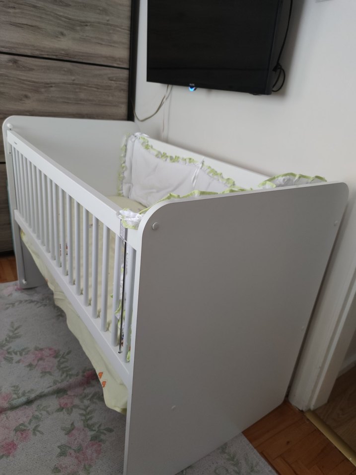 babywhen anne yanı sallanır beşik - Görsel 2