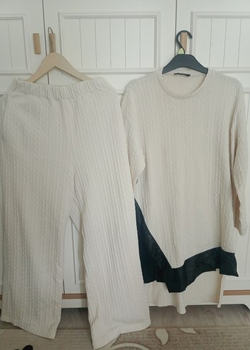 Kadın Gri Piliseli Uzun Kollu Takım - Görsel 3