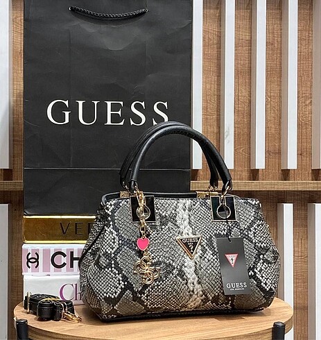  Beden çeşitli Renk Guess A Kalite