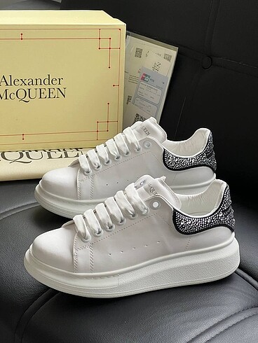 Alexander Mcqueen