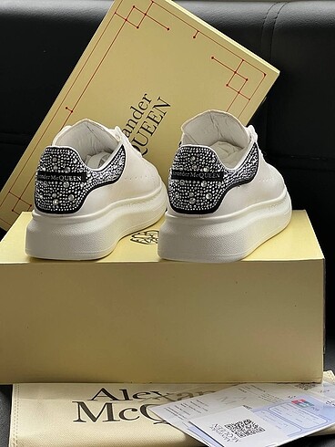 Alexander McQueen Alexander Mcqueen