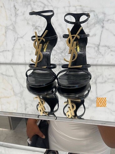 Yves Saint Laurent Topuklu Ayakkabı